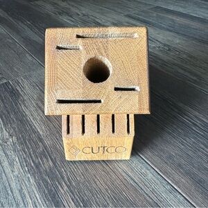 CUTCO oak knife block 5 steak slots scissor hole and 4 butcher knife